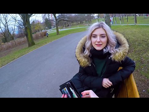 ❤️ Ezezagun baten esperma beroa irensten du diruaren truke - Eva Elfie-k parkean putz egin du ❤️ Pornografia besterik ez pornoan eu.hentaidude.ru ❌️❤